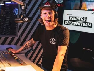 Sander lekt zijn eigen telefoonnummer op 3FM