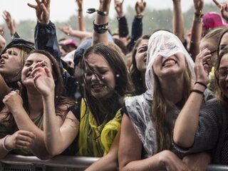 Deze 10 dingen gaan sowieso fout tijdens jouw eerste festival van het seizoen