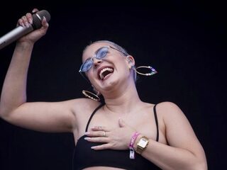 Anne-Marie ook op eigen kracht best cool