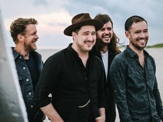 Mumford & Sons kondigen een gigantische wereldtour aan