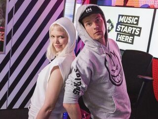 Inge van Calkar live in de 3FM Live Box