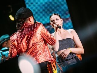 Docu: Famke Louise over de pijn achter haar 'fakking' shine