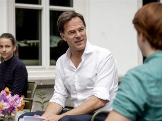 Meeste jongeren kijken ondanks onzekere tijd positief naar de toekomst