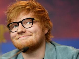 Trouwplannen van Sad Sheeran in het water door bedreigde kamsalamander