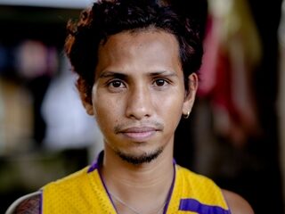 Jeremy verloor in 1 klap zijn dochter, vader, moeder, broer & zus