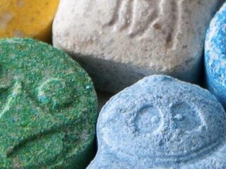 3FM Special over drugs: "Mama ik moet je iets vertellen"