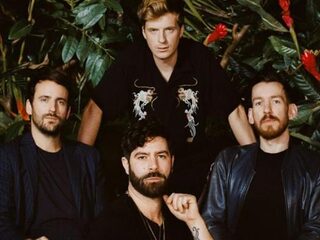 Foals brengt album 'Part 1 Everything Not Saved Will Be Lost' uit