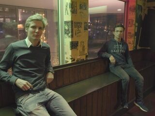 Adnan (16) geniet van hoge cijfers en Ole (17) van het leven