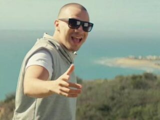 Fais kan het ook zonder hulp van Afrojack