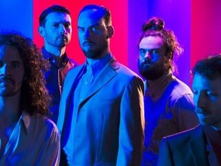 'KITTY KITTY' is je favoriete nieuwe live track van De Staat