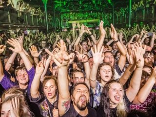 Deze poppodia supporten 'Ben Je Oke?'-initiatief voor veilig uitgaan