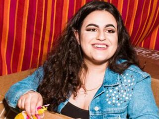 Tannaz wil ouderen leren over discriminatie