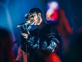 Oscar And The Wolf over Infinity, brutale fans en pijnlijke liefde