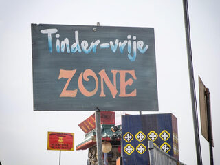 De hilarische borden van Zwarte Cross 2016