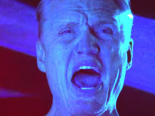 Lundgren bokst met Imagine Dragons