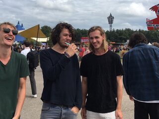 "Het enige wat ik nog weet is dat ik heel veel tandpasta in m'n bek had"