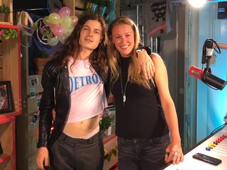 Waarom draagt Børns eigenlijk croptops?