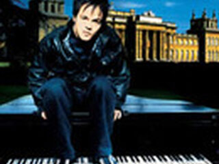 Jamie Cullum vs. Rihanna