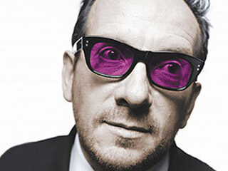 Elvis Costello vraagt fans om zijn muziek te stelen