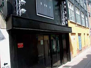 Manhattan wint Revu Nachttempel award