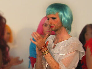 Rudy met een gekkere pruik dan hiervoor