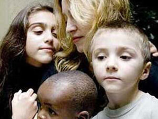 Madonna wil weer adopteren