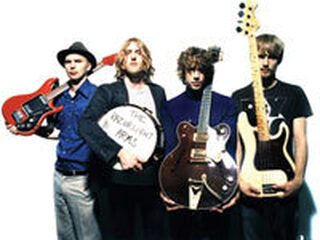 Oud-drummer Razorlight naar We Are Scientist
