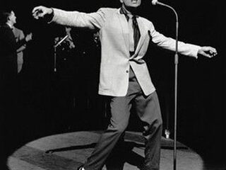 Cliff Richards speelt met Shadows