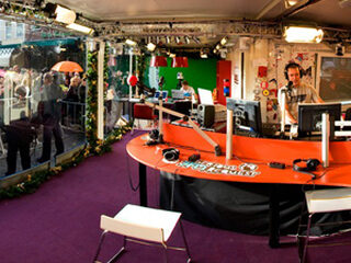 Een 360 graden view van het glazen huis