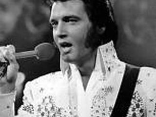 Kleinzoon Elvis krijgt platendeal