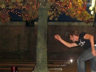 Is bowlinguitje afscheidsfeestje?