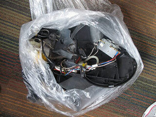 No Comment knalt een Senseo aan gort