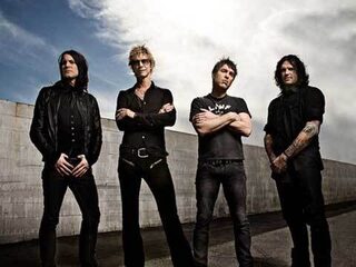 Ex- Guns 'N Roses bassist Duff in de Melkweg