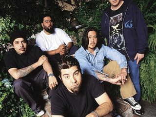 Deftones-fans breken letterlijk de tent af