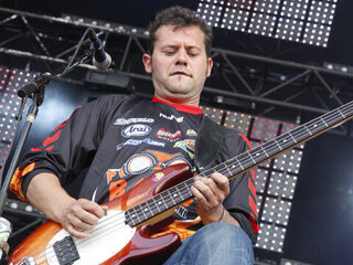 Herbeleef de Zwarte Cross