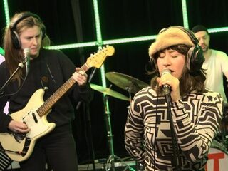 Kijk terug: EUT bij 3voor12 Radio