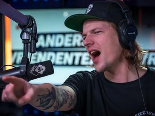 Onbereikbaar zijn na werk: kan dat als je bij de radio werkt?