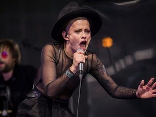 Kovacs in 5 Essential Tracks over Outkast, Tina Turnet en David Bowie