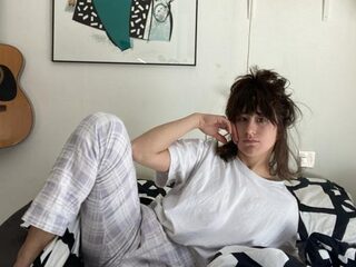 Artiesten in Quarant'aime: aflevering 1 met Megan (EUT)