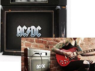 Verzamelbox AC/DC in echte gitaarversterker