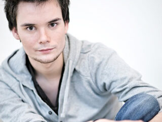 Domien steunt Meters voor mama's