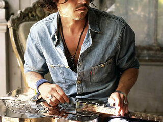 Johnny Depp speelt spontaan mee met Aerosmith