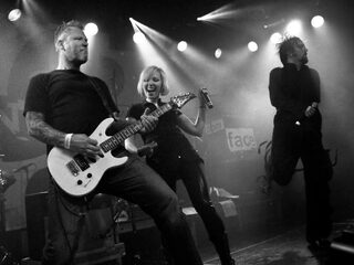 Corton en Kontrust rockten de Melkweg