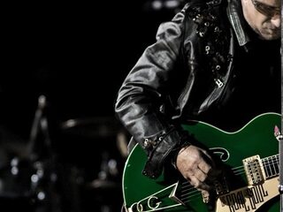 U2 als verrassing op benefietavond