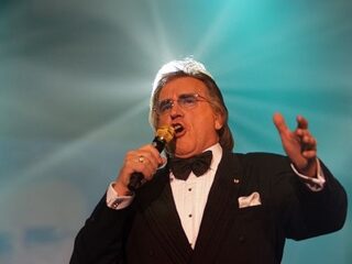 Lee Towers & het Sterrenteam Achter Oranje