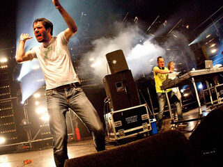 3FM Serious Talent Baskerville in voorprogramma Faithless