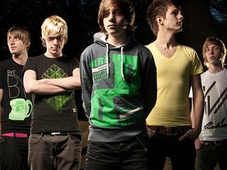 Only Seven Left op nummer 1 in de Serious Talent Chart