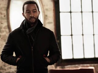 ICYMI: John Legend zingt met sterren, Thom Yorke haalt uit naar Google