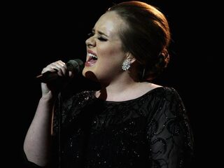 Adele op #1 en #2 in de Mega Top 50