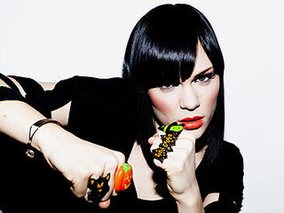 Jessie J en Ariana Grande doen #1-hit uit jaren ‘90